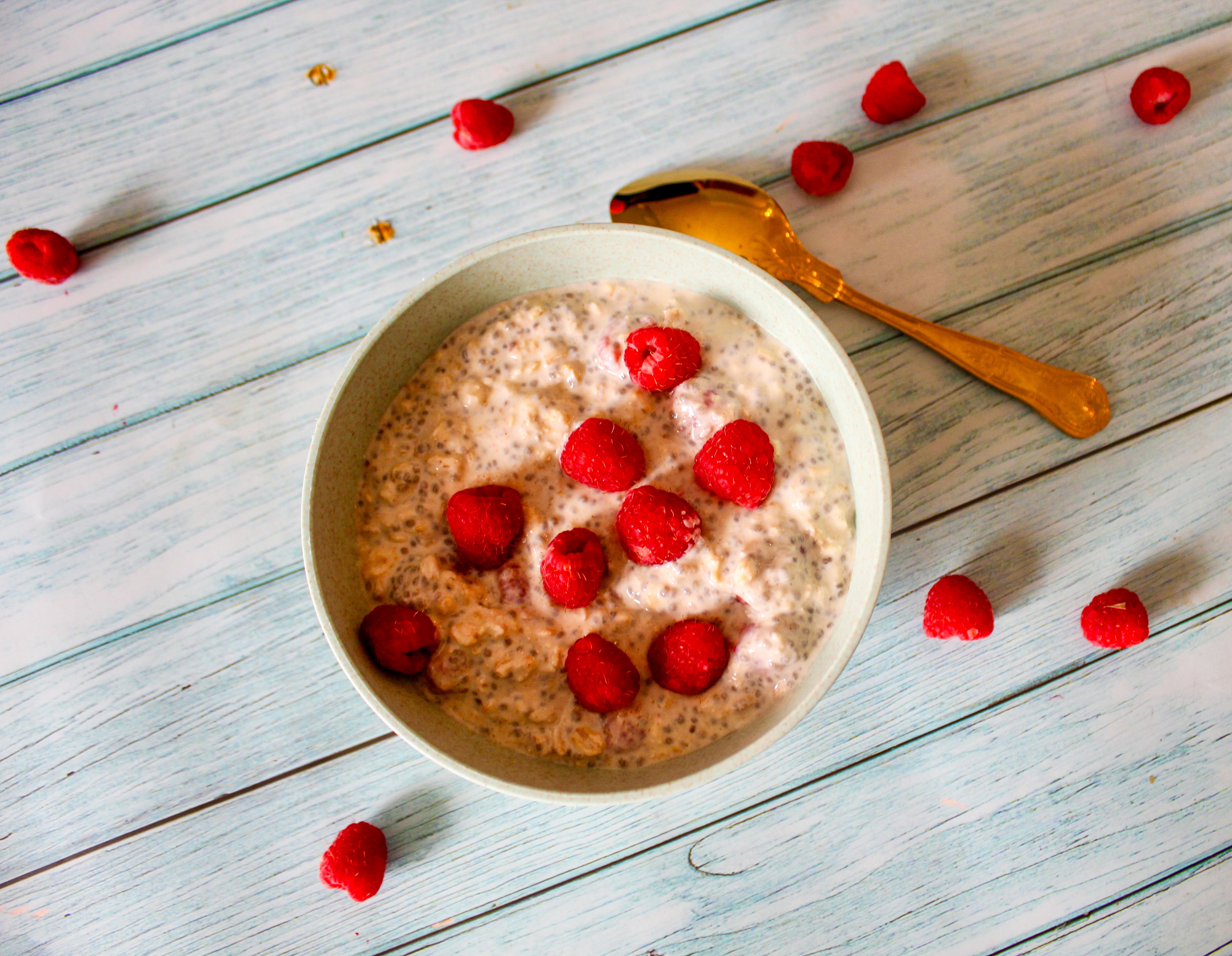 Raspberry and Kefir Overnight Oats – GreggWallace.Health